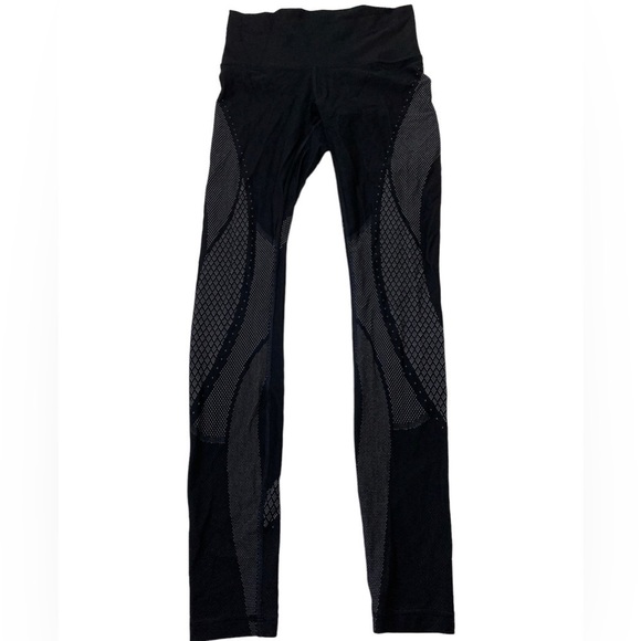 Lululemon - Mapped Out High-Rise Tight 28” - Picture 6 of 10